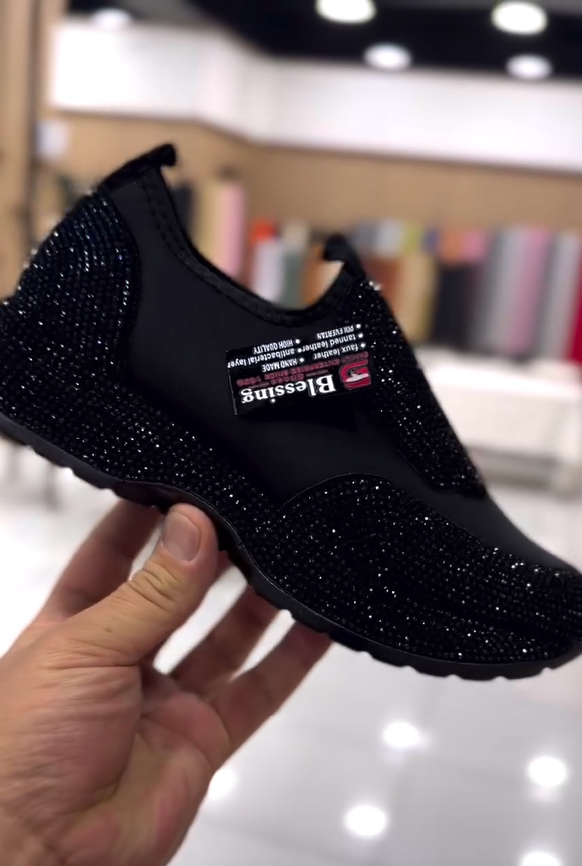 Μοντέρνα, καθημερινά αθλητικά παπούτσια με κρύσταλλα-GR