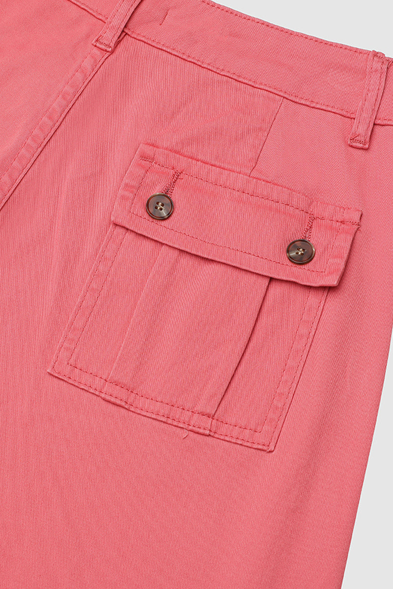 Kapri kelnės su kišenėmis ir vidutinio aukščio juosmeniu, klostėmis apačioje ir keliomis kišenėmis-LT