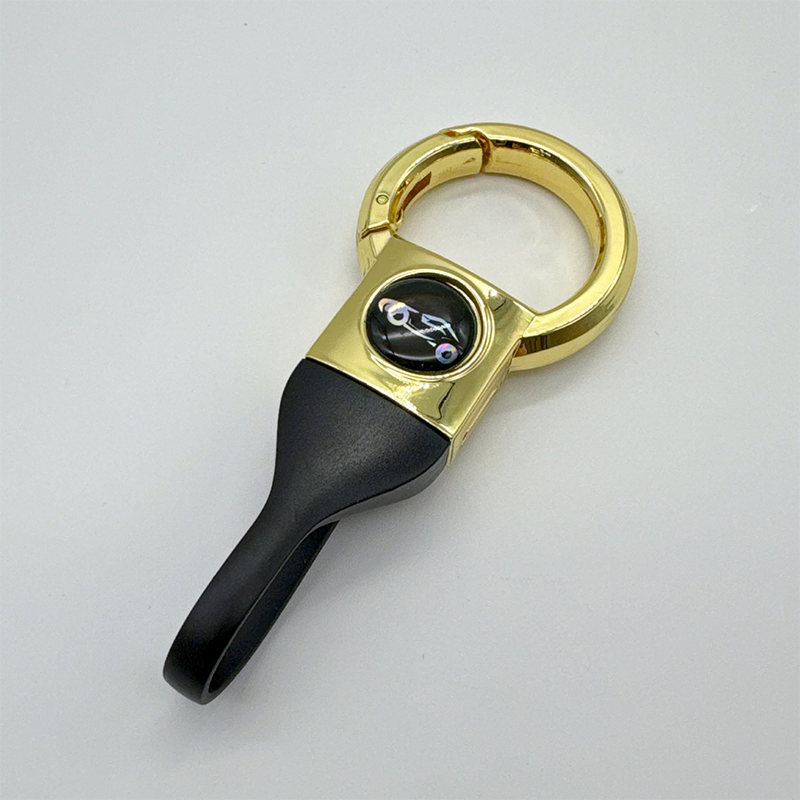 Brelok do kluczy SnapLock™ Tactical Quick-Release — metalowy brelok do kluczy samochodowych bez śrub z wytrzymałym paskiem TPU