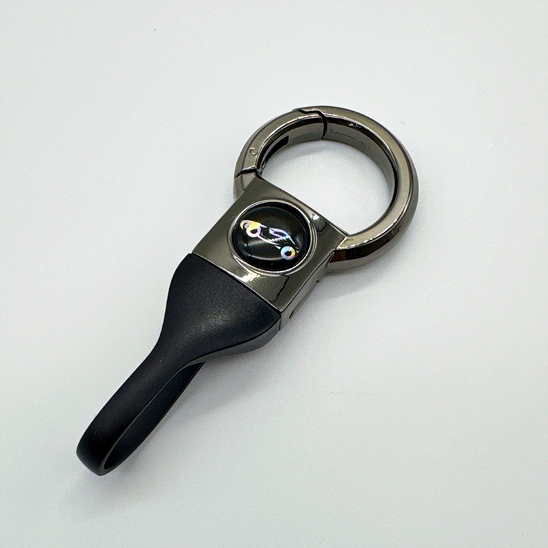 Brelok do kluczy SnapLock™ Tactical Quick-Release — metalowy brelok do kluczy samochodowych bez śrub z wytrzymałym paskiem TPU