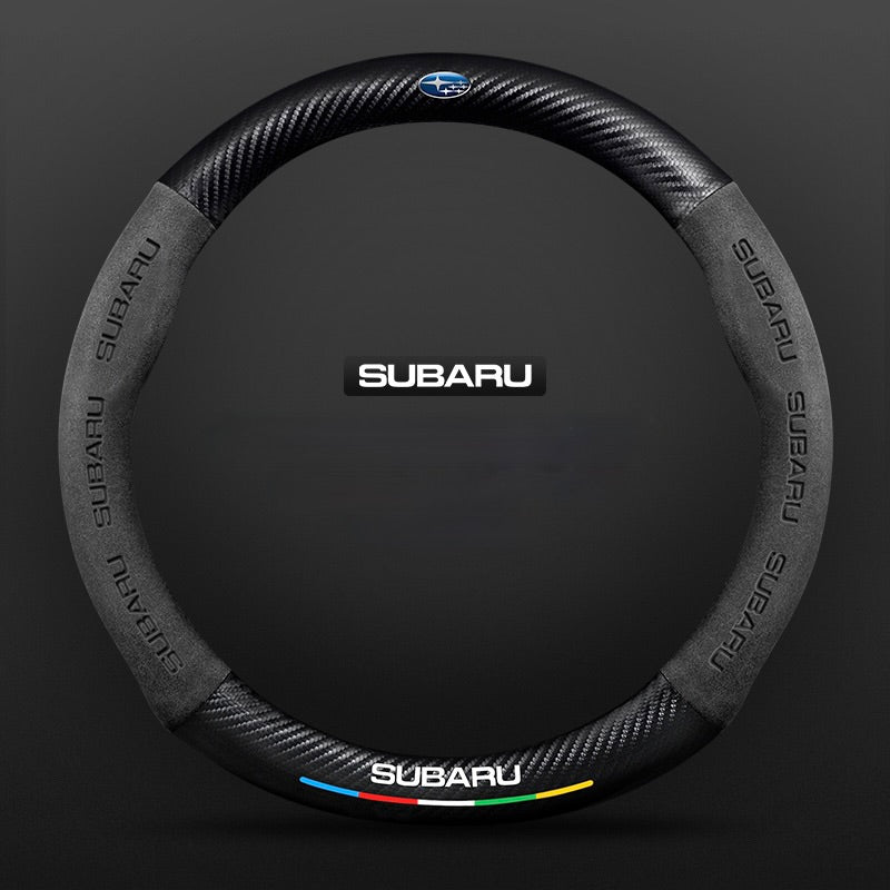 „TrackVibe“ | Juodas anglies pluošto zomšos vairo užvalkalas – neslystantis ir atsparus dilimui-LT