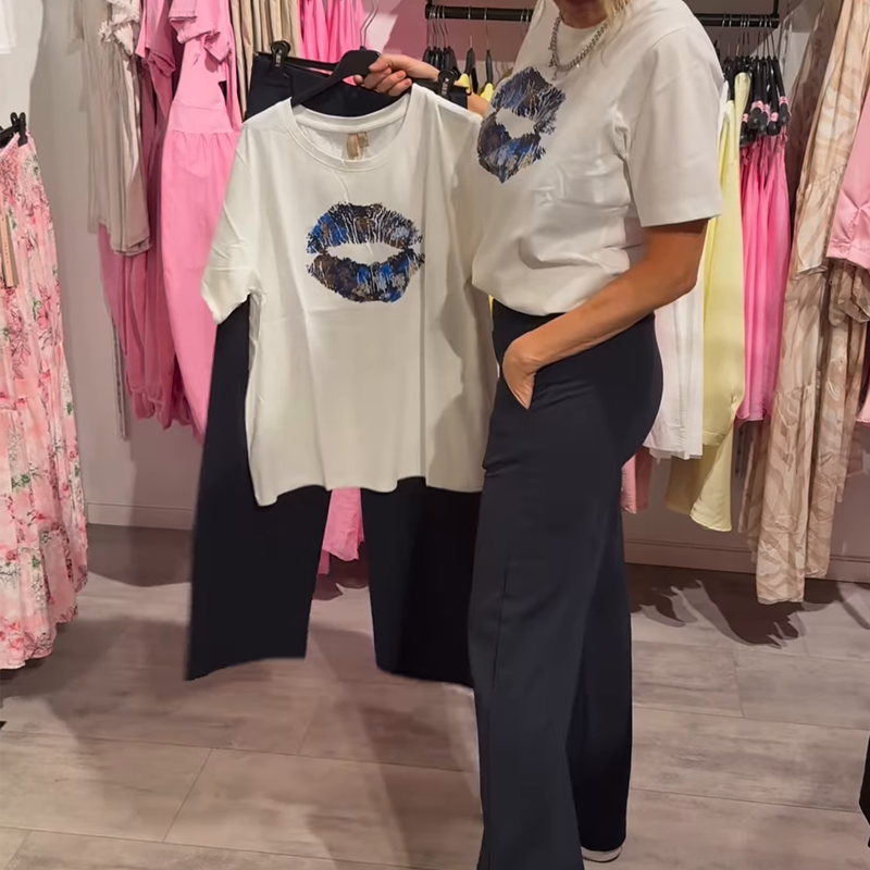 Moteriškas dviejų dalių komplektas su raštu, palaidine ir kelnėmis-LT