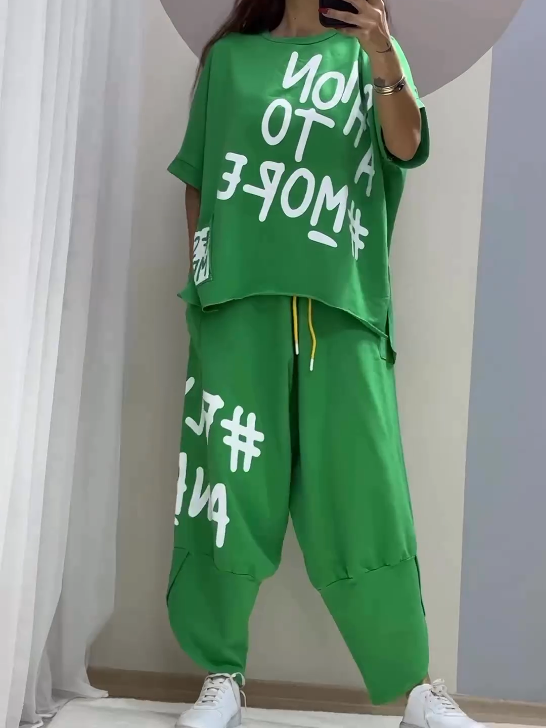 Casual εμπριμέ κοστούμι δύο τεμαχίων με στρογγυλή λαιμόκοψη-GR