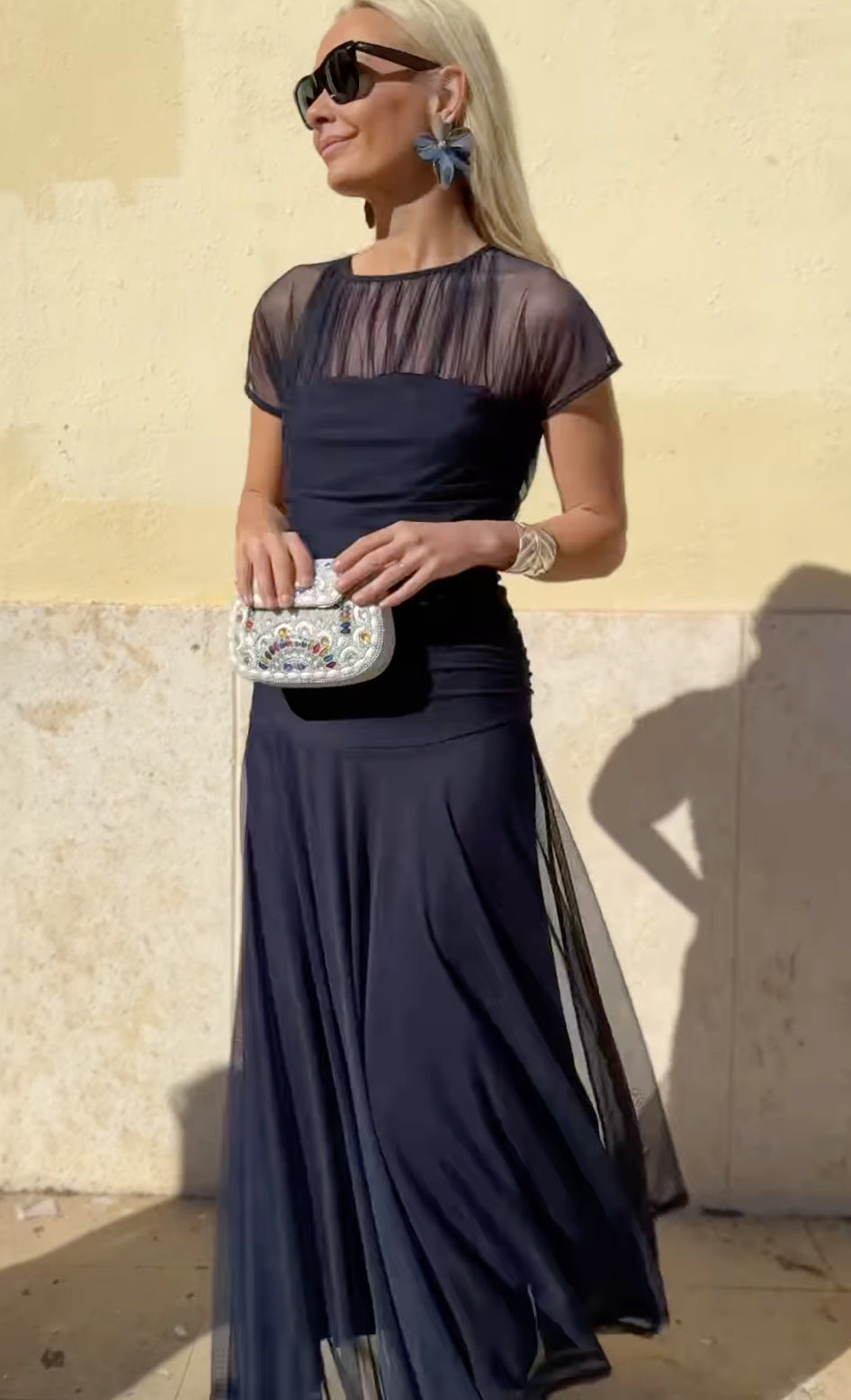 Moteriška laisvalaikio stiliaus šifono suknelė su apvalia apykakle ir siūlėmis-LT