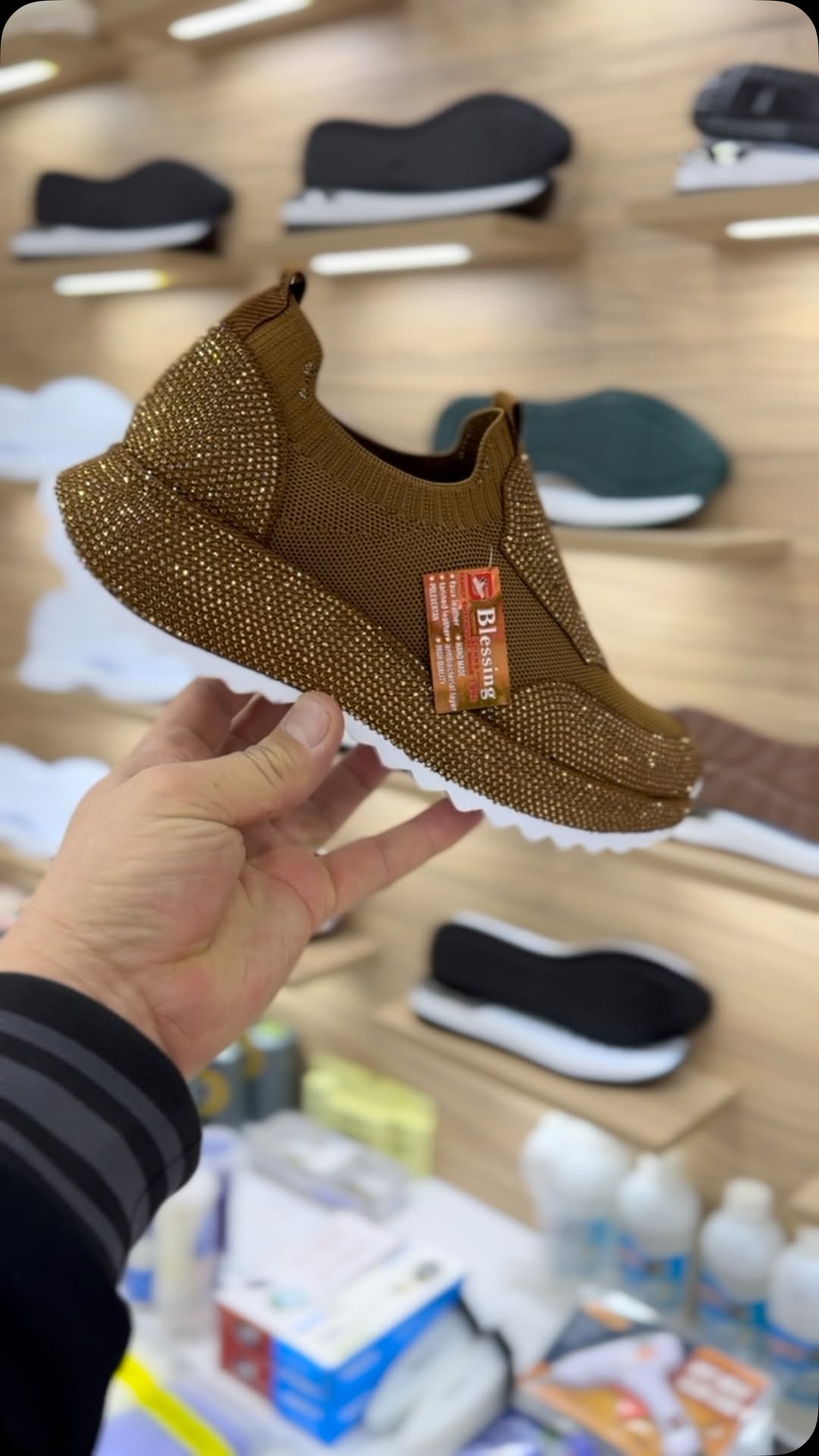 Μοντέρνα, καθημερινά αθλητικά παπούτσια με κρύσταλλα-GR