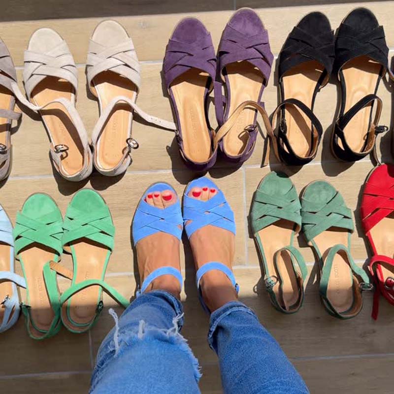 Moteriškos tuščiavidurės sagties basutės-LT