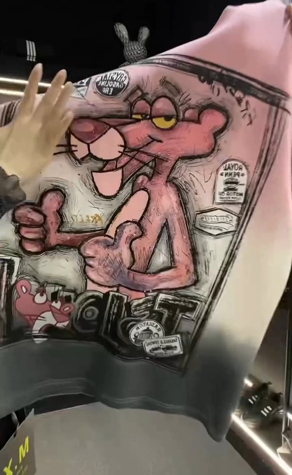 🩷Očarujúce svetre s potlačou Ružový panter-SK