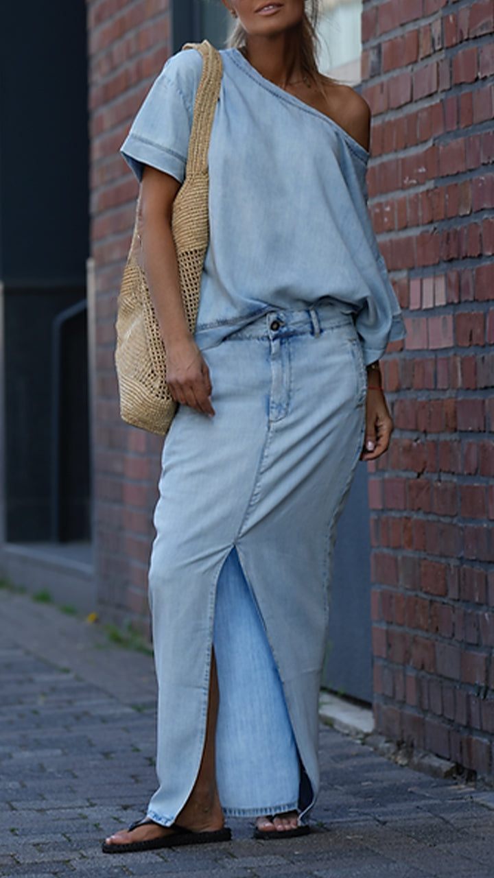 Moteriškas laisvalaikio kostiumas apvalia kaklo iškirpte iš tencel džinso-LT