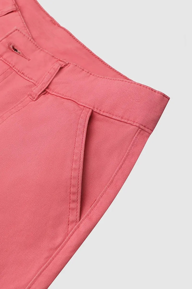 Kapri kelnės su kišenėmis ir vidutinio aukščio juosmeniu, klostėmis apačioje ir keliomis kišenėmis-LT