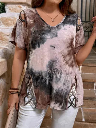 👗🌸Letnia bluzka damska z dekoltem w serek i nadrukiem — miękka, elegancka🌟