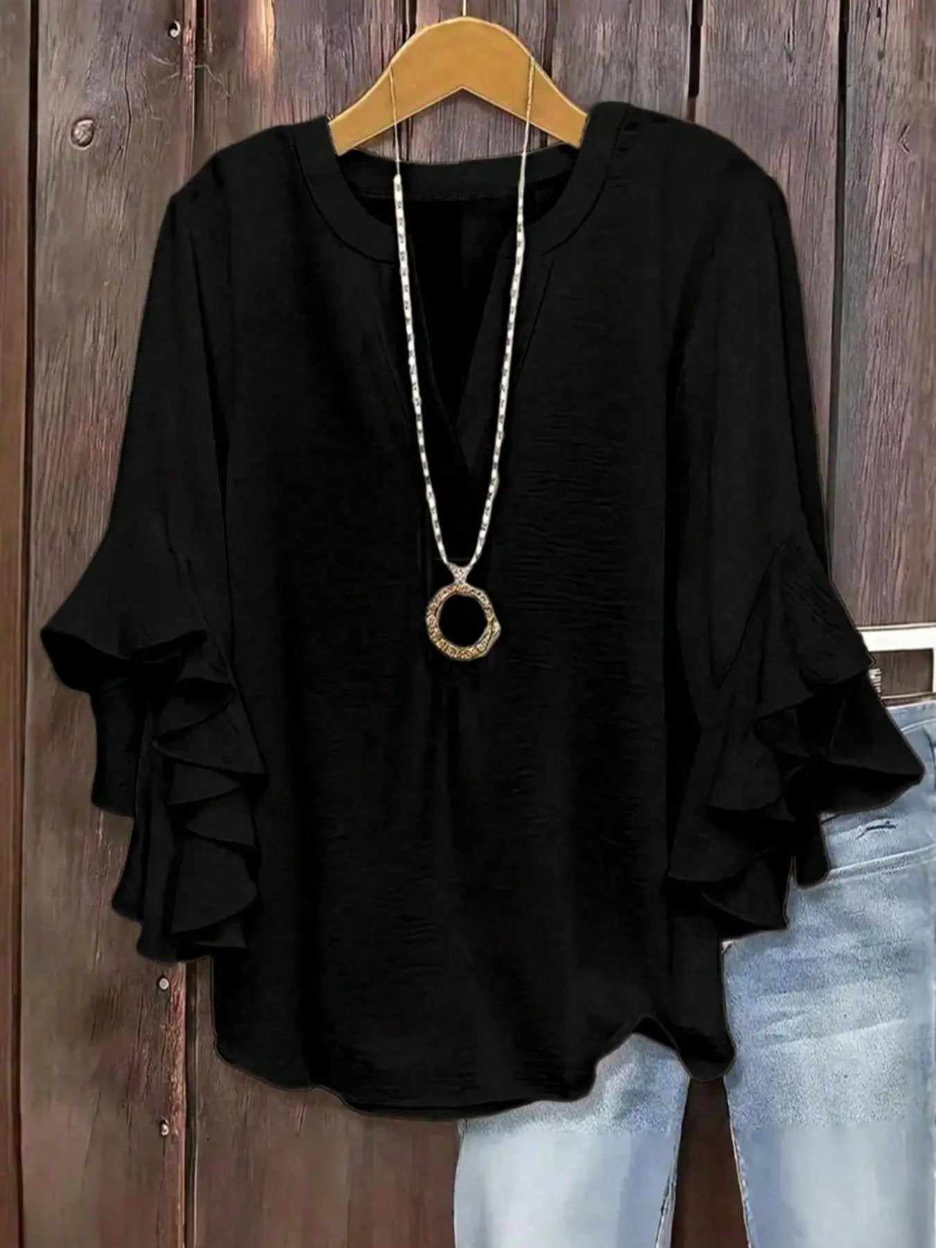 Plus Size Women's Ruffle Sleeve V-Neck Shirt, Elegant Floral Design, Comfortable and Stylish, Perfect for Casual Wear