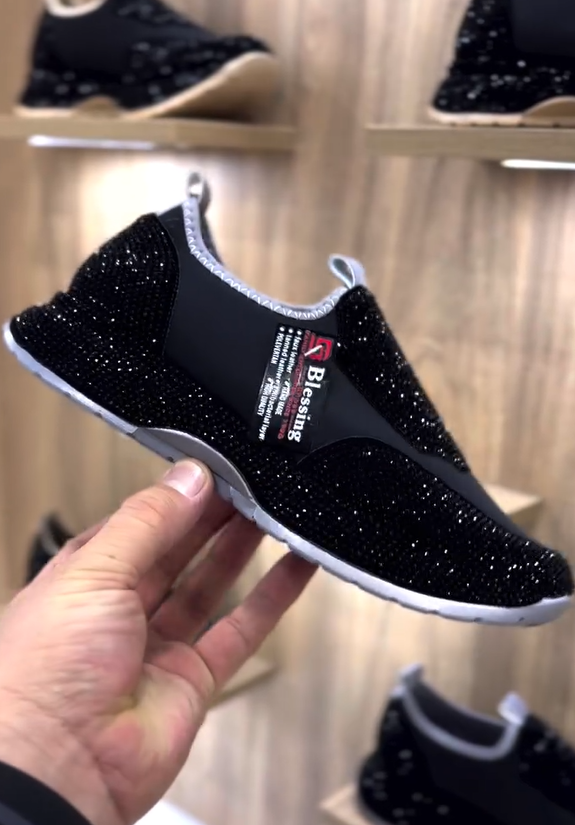 Μοντέρνα, καθημερινά αθλητικά παπούτσια με κρύσταλλα-GR