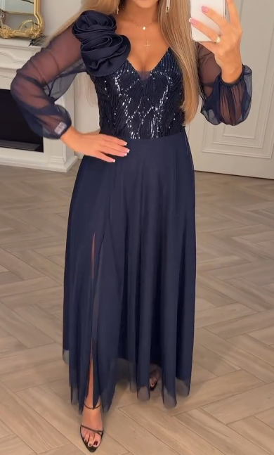 Suknelė su nėriniuotomis rankovėmis, blizgučiais ir gėlių dekoracijomis.-LT