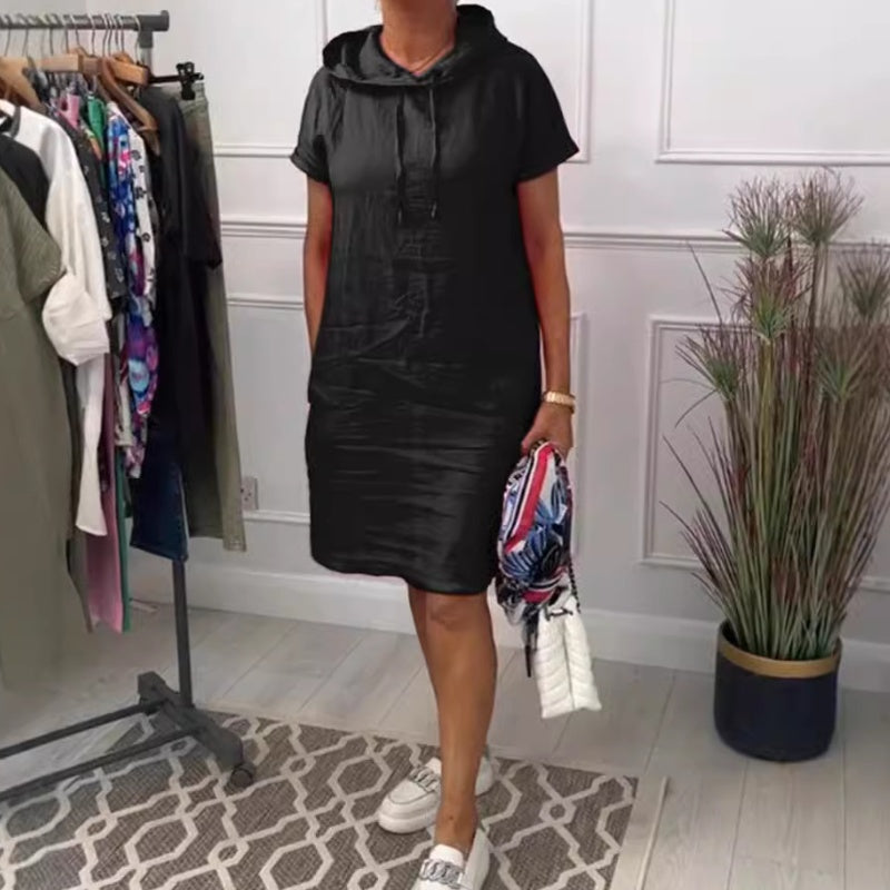 Γυναικείο φόρεμα από βαμβάκι και λινό ή kabatām un kapucēm