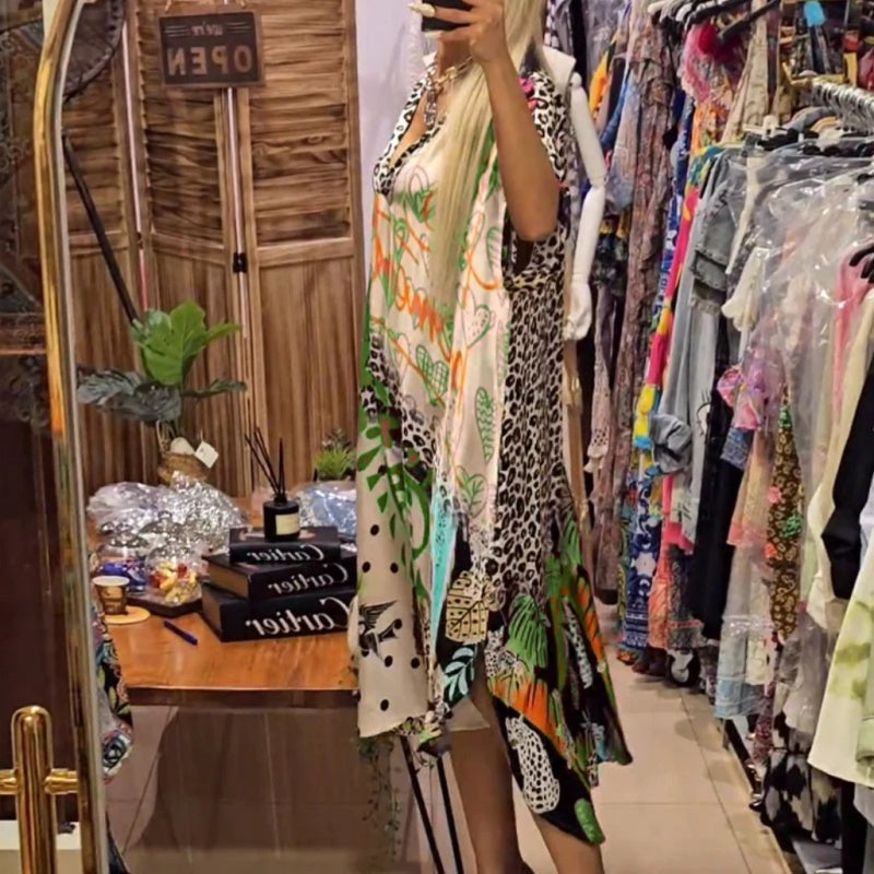 Ženska potiskana obleka s kratkimi rokavi in globokim V-izrezom-SI