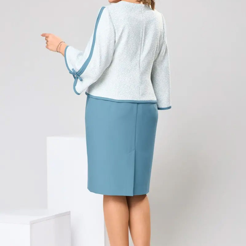 Elegantiška palaidinė su kaspinu ir sijonu su skeltuku gale-LT