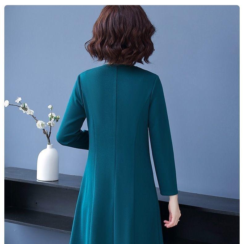 Elegantiškas dviejų dalių moteriškas komplektas su švarku ir suknele-LT