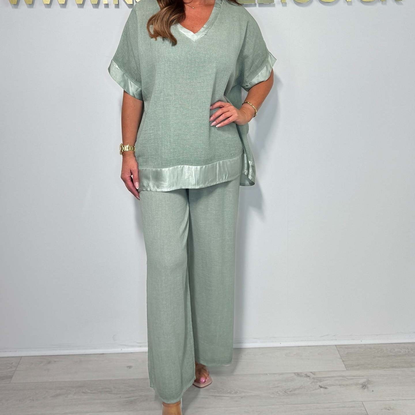 🌷💗Άνετο σετ δύο τεμαχίων με V λαιμόκοψη-GR