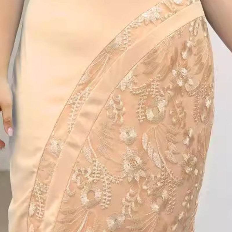 Elegantiška nėriniuota suknelė su gėlėmis-LT