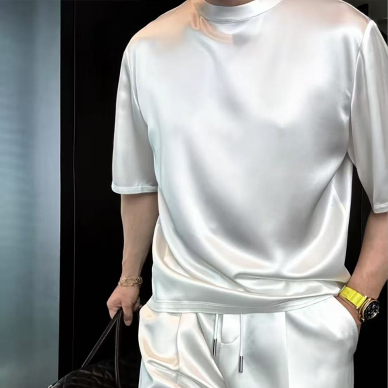 Moški dvodelni komplet iz enobarvne bluze in bermude-SI