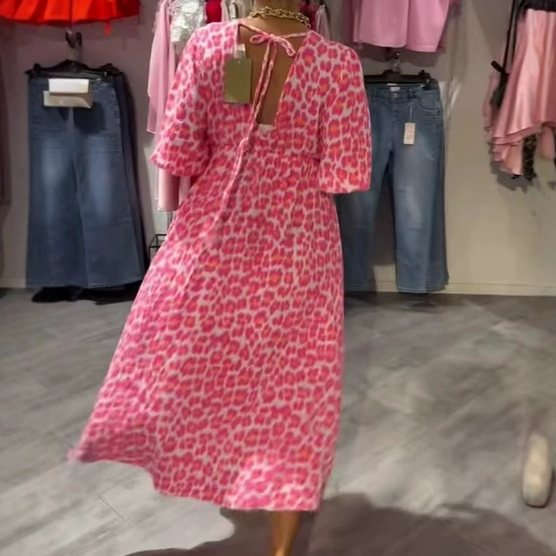 Moteriška suknelė su V formos iškirpte ir raštu-LT