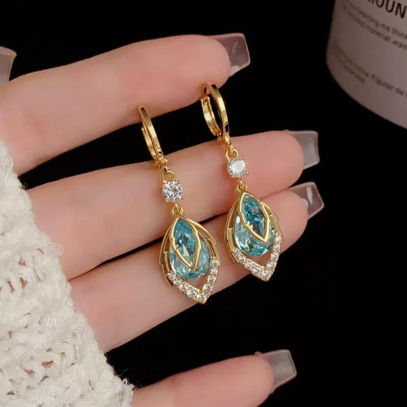 💎Niebieskie kolczyki w kształcie diamentów